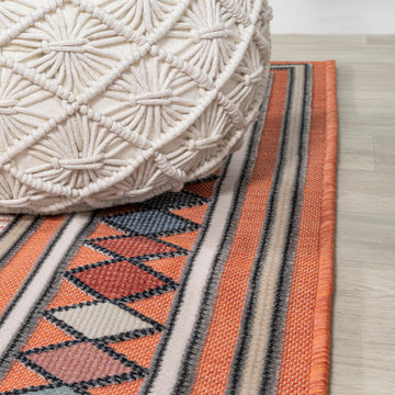 Sebastian High-low Modern Diamond Border Indoor/Outdoor Area Rug